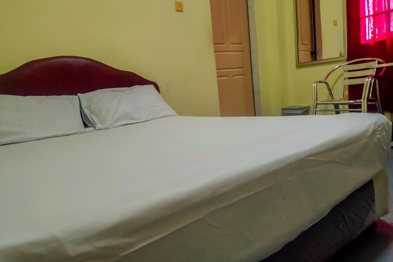 Oyo 3372 Hotel Pelita Terang ナゴヤ エクステリア 写真