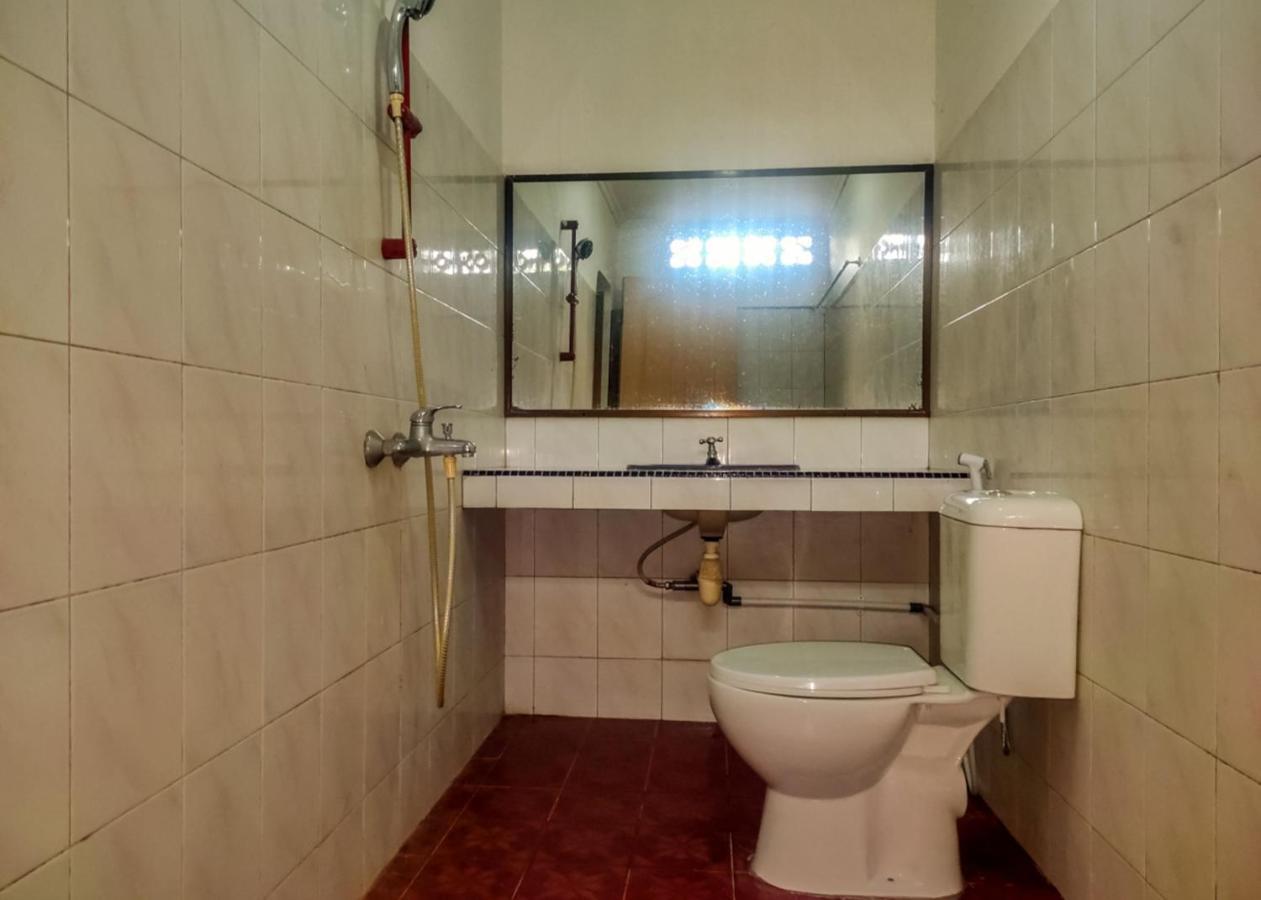 Oyo 3372 Hotel Pelita Terang ナゴヤ エクステリア 写真