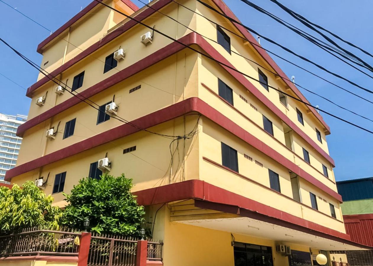 Oyo 3372 Hotel Pelita Terang ナゴヤ エクステリア 写真