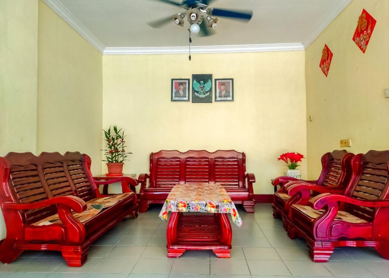 Oyo 3372 Hotel Pelita Terang ナゴヤ エクステリア 写真