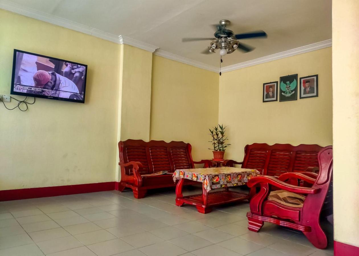 Oyo 3372 Hotel Pelita Terang ナゴヤ エクステリア 写真