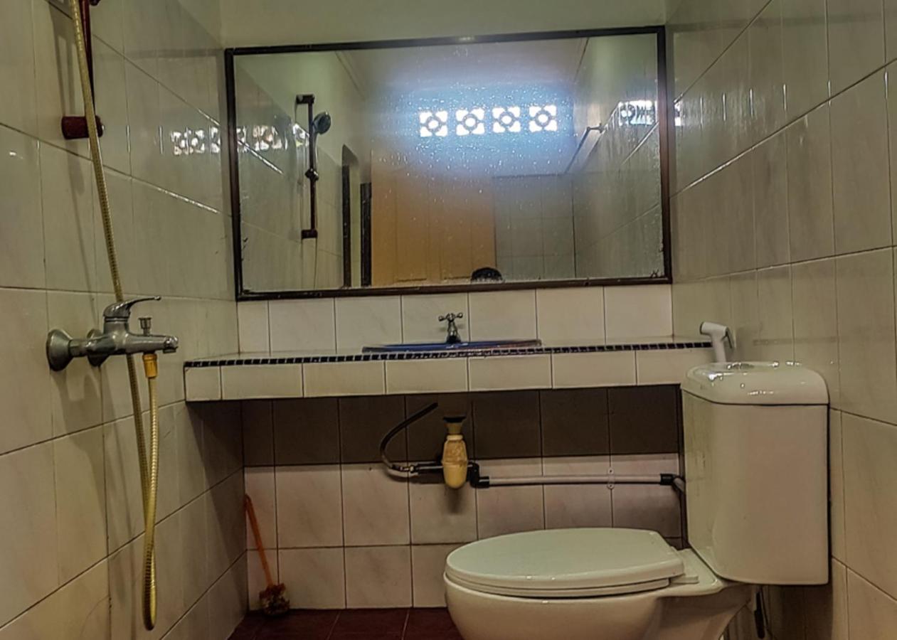 Oyo 3372 Hotel Pelita Terang ナゴヤ エクステリア 写真