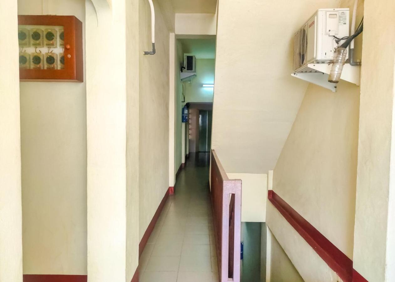 Oyo 3372 Hotel Pelita Terang ナゴヤ エクステリア 写真
