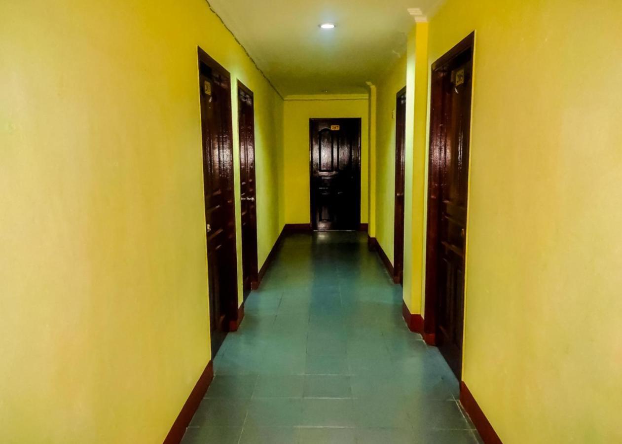 Oyo 3372 Hotel Pelita Terang ナゴヤ エクステリア 写真